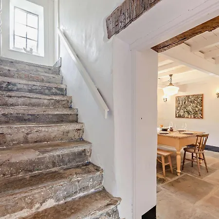 4 Bed In Middleham G0008 *